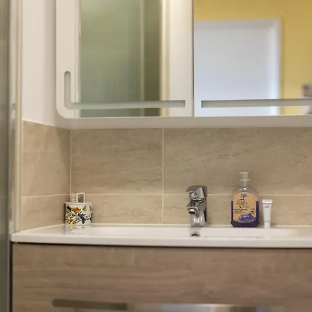 L'authentica - Free Parking & Wifi & Pool - Self Checkin - Ysyka Apartment