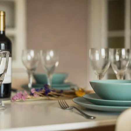 Apartment L'authentica - Free Parking & Wifi & Pool - Self Checkin - Ysyka