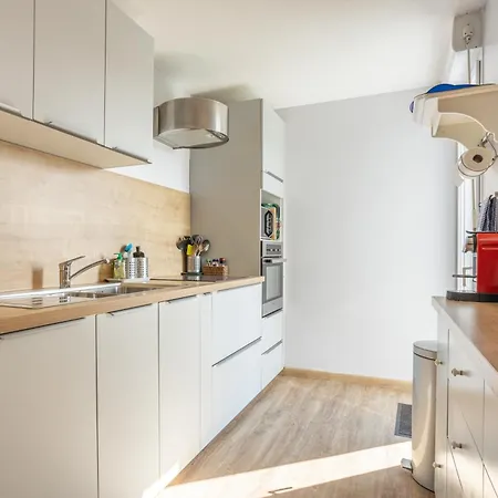 Apartment L'authentica - Free Parking & Wifi & Pool - Self Checkin - Ysyka